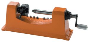 LYMAN CASE TRIMMER WITH - CARBIDE CUTTER & 9 PILOTS